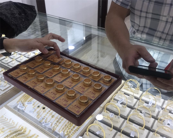 Giá vàng đã tăng gần 50% chỉ trong vòng chưa đầy 1 năm