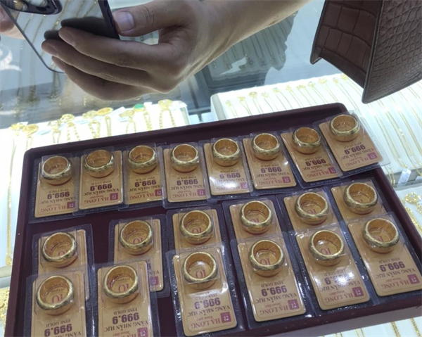 Giá vàng sau đại lễ 2/9: Lên một đỉnh cao mới !